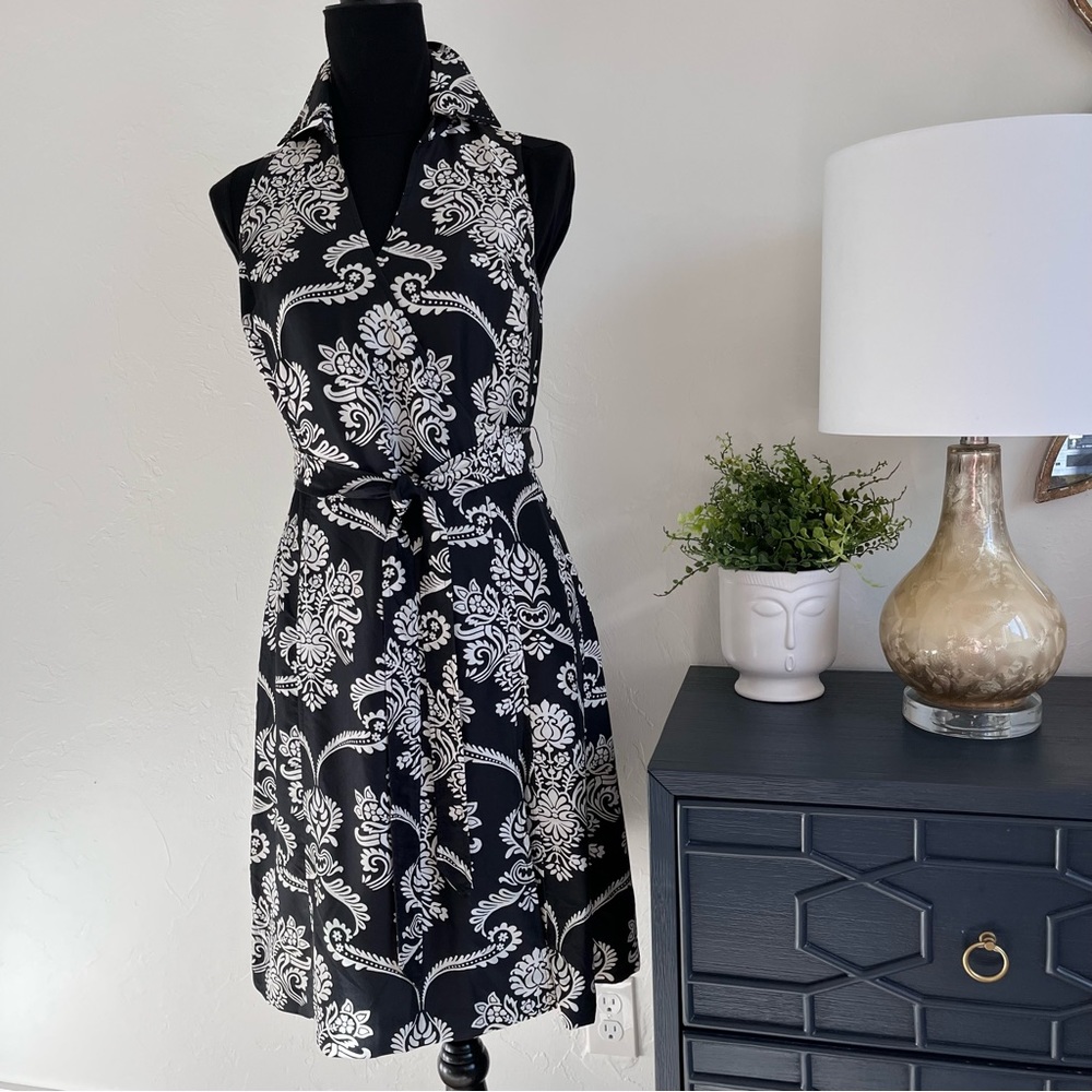 ANN TAYLOR Black and White 100% Silk Sleeveless Wrap Dress Size 4